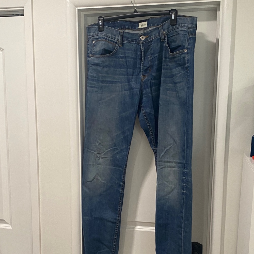 Men’s Hudson Straight jeans size 40. Pre loved condition 
Great condition